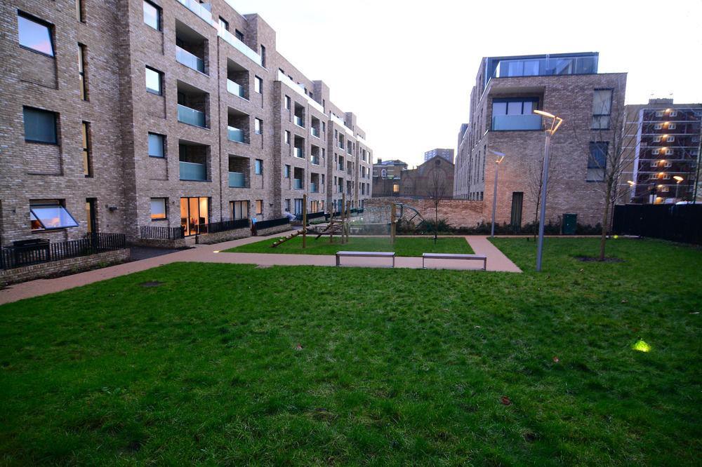 Apartment Wharf - Cambridge Av 런던 외부 사진