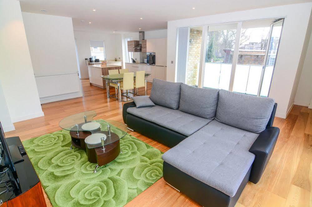 Apartment Wharf - Cambridge Av 런던 외부 사진
