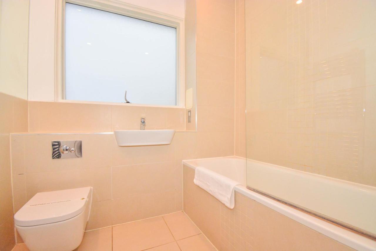 Apartment Wharf - Cambridge Av 런던 외부 사진