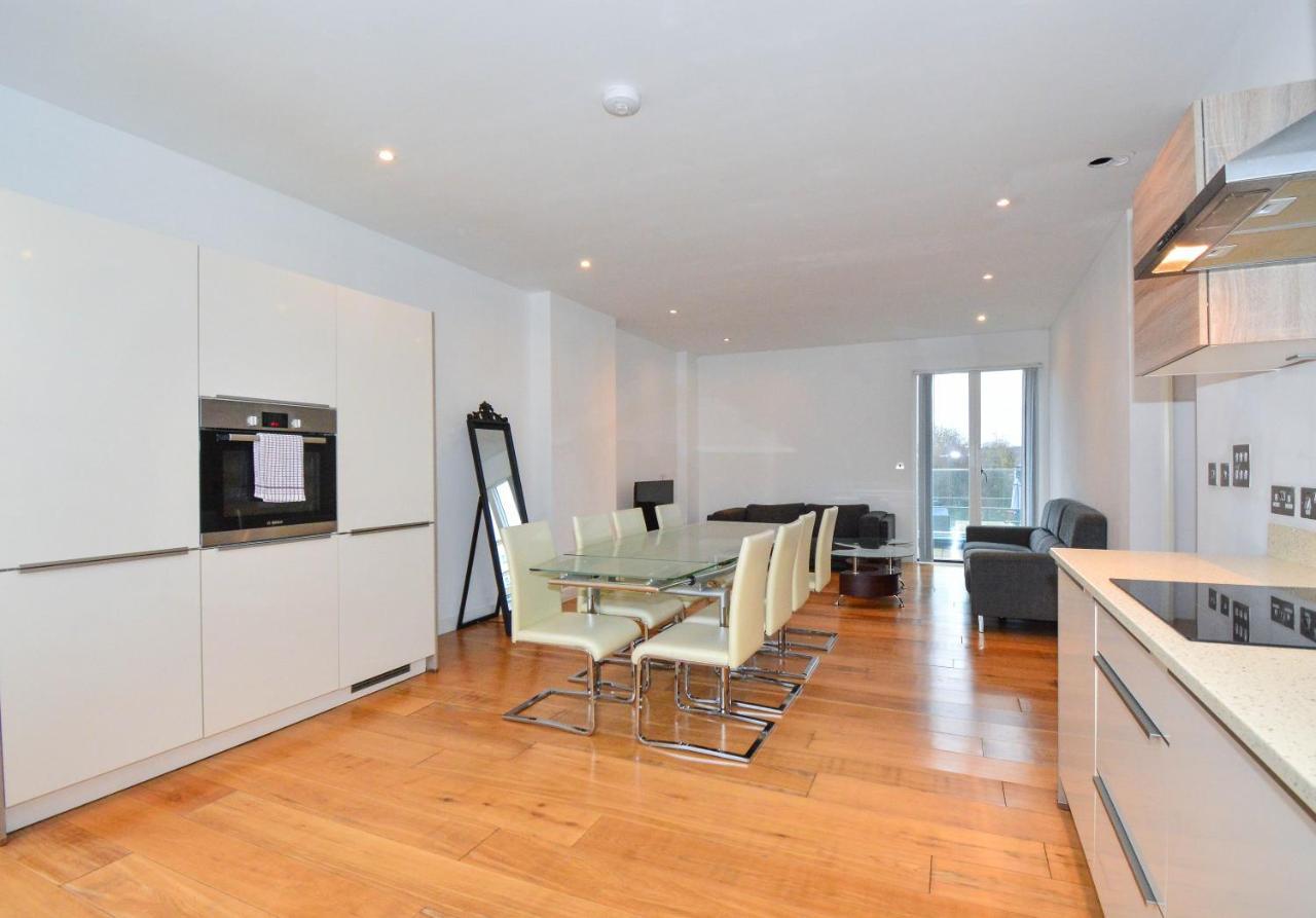 Apartment Wharf - Cambridge Av 런던 외부 사진